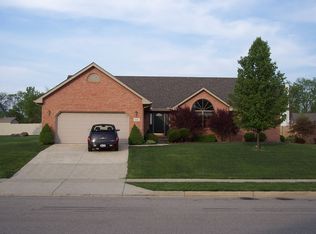 731 Copperfield Ln, Tipp City, OH 45371