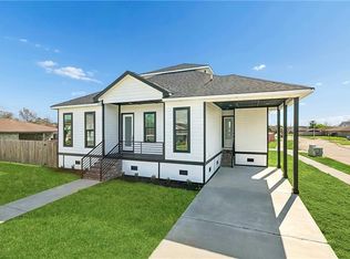 3401 Plaza Dr, Chalmette, LA 70043