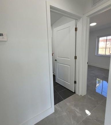 5th image of 6041 SW 17th St