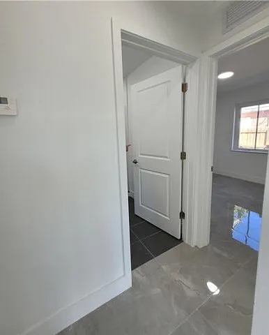 6041 SW 17th St — Photo 5