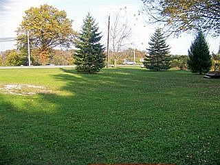 1st image of 1900 Horseshoe Park