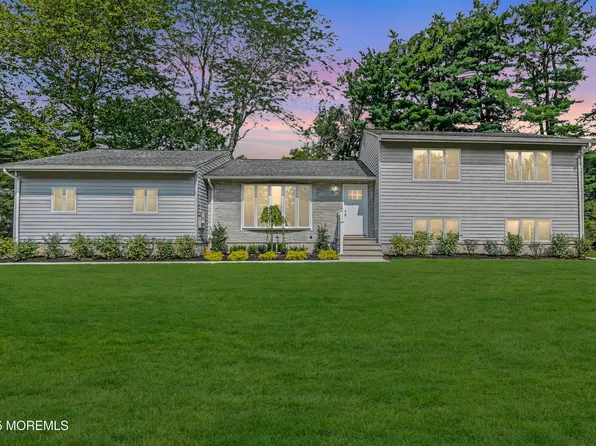 9 Timothy Lane, Tinton Falls, NJ 07724