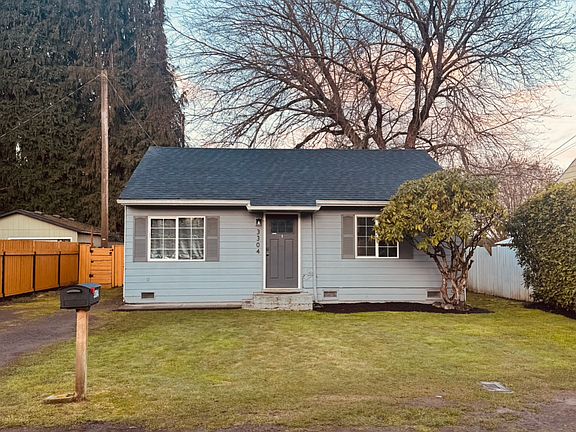 3rd image of 3304 Yeoman Ave