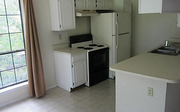 2nd image of 2505 Wedglea Dr #224