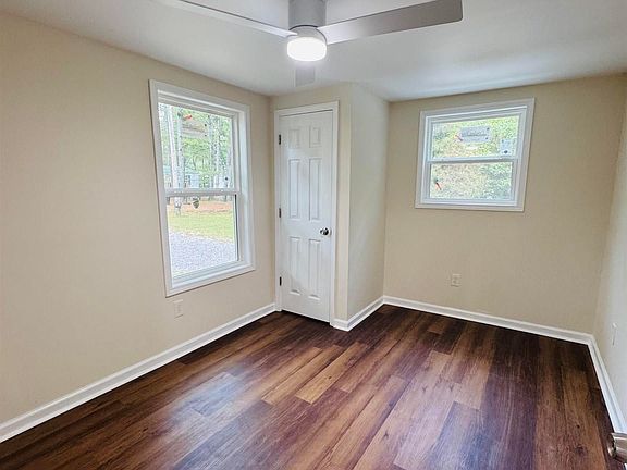 5th image of 619 Plainview St