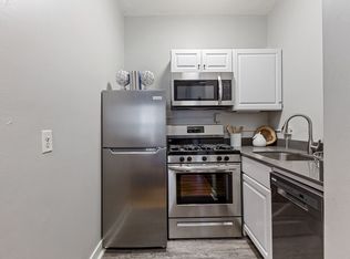 32 Spruce Pl #3, Minneapolis, MN 55403
