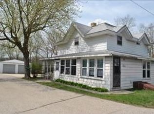 N31W28820 Lakewood Ln, Pewaukee, WI 53072