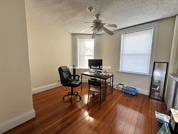 3rd image of 520 Cambridge St #3F