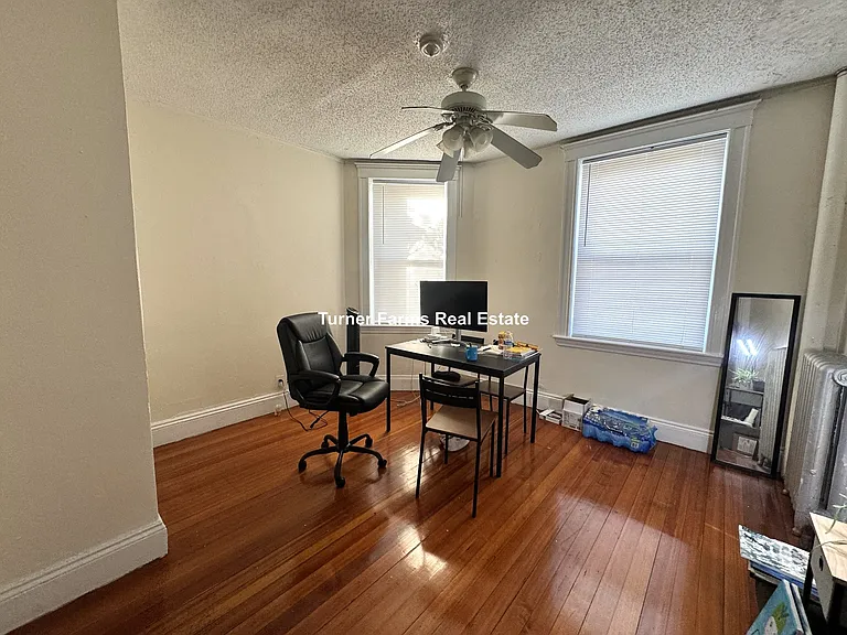 520 Cambridge St #3F — Photo 3