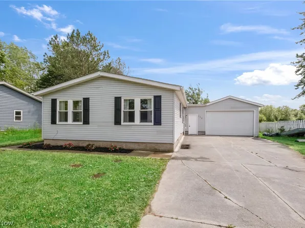 130 Walleye Ct, Lagrange, OH 44050