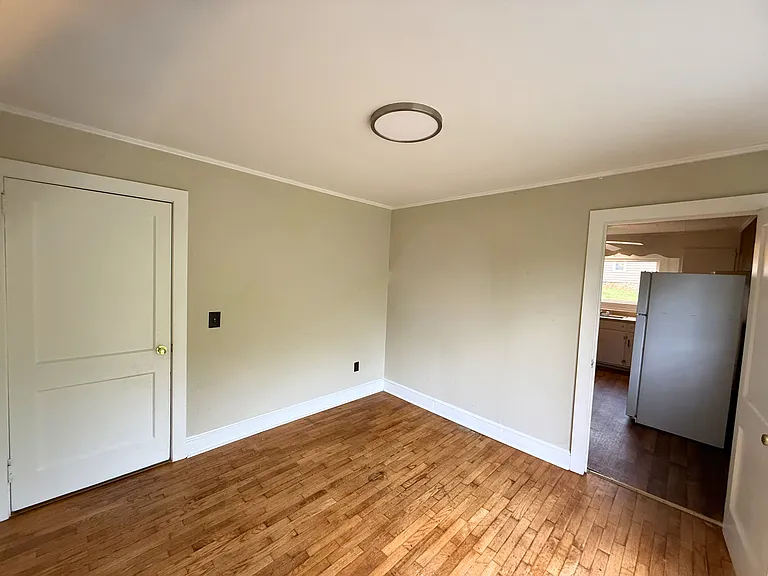 2311 Central Dr — Photo 4