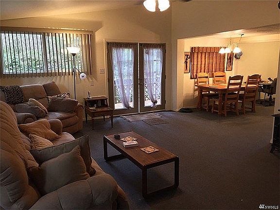 4th image of 12110 Sound Dr