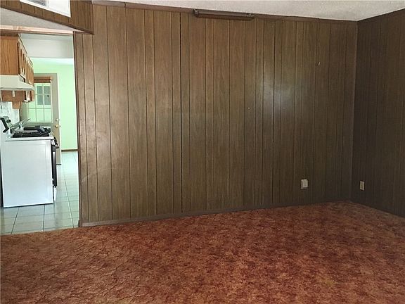 3rd image of 5713 Hemmingway Dr