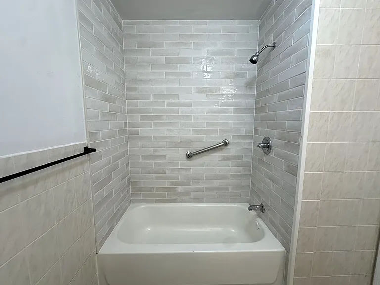 111 Harris Ave — Photo 7
