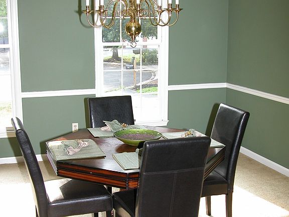 5th image of 8393 Vineland Ct