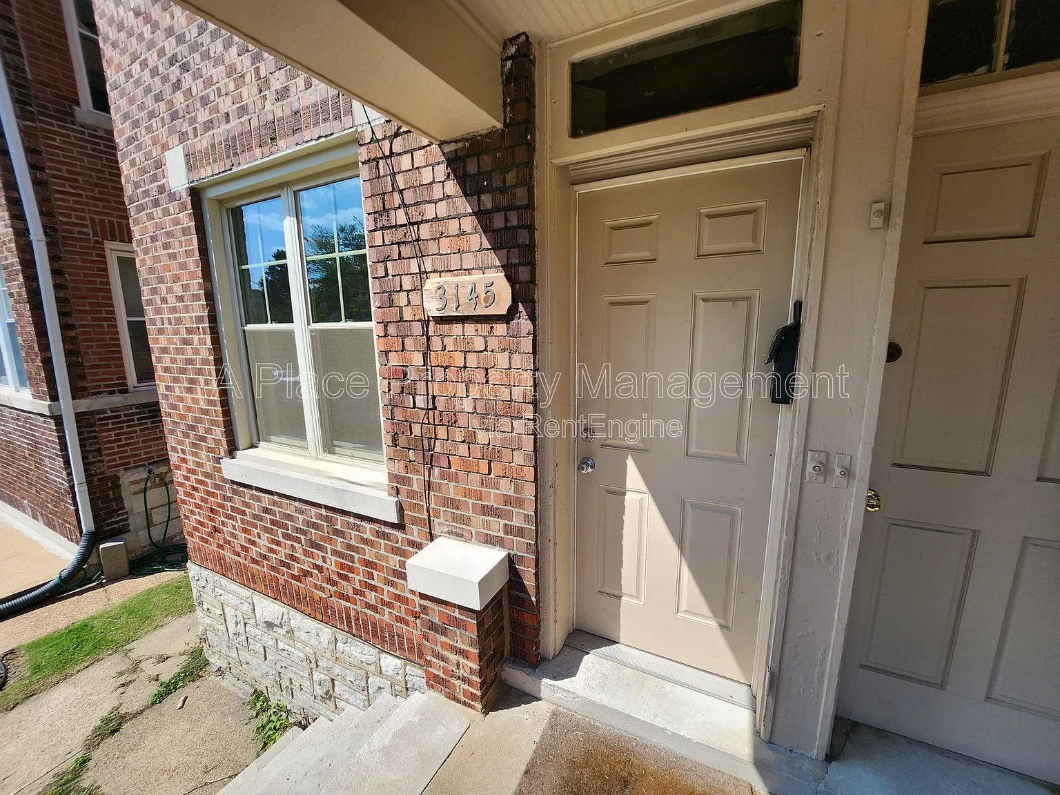 1 bed, 1.0 bath, 918 sqft, $995 — Photo 3
