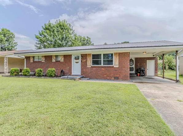 511 N 9 1/2 St, Paragould, AR 72450