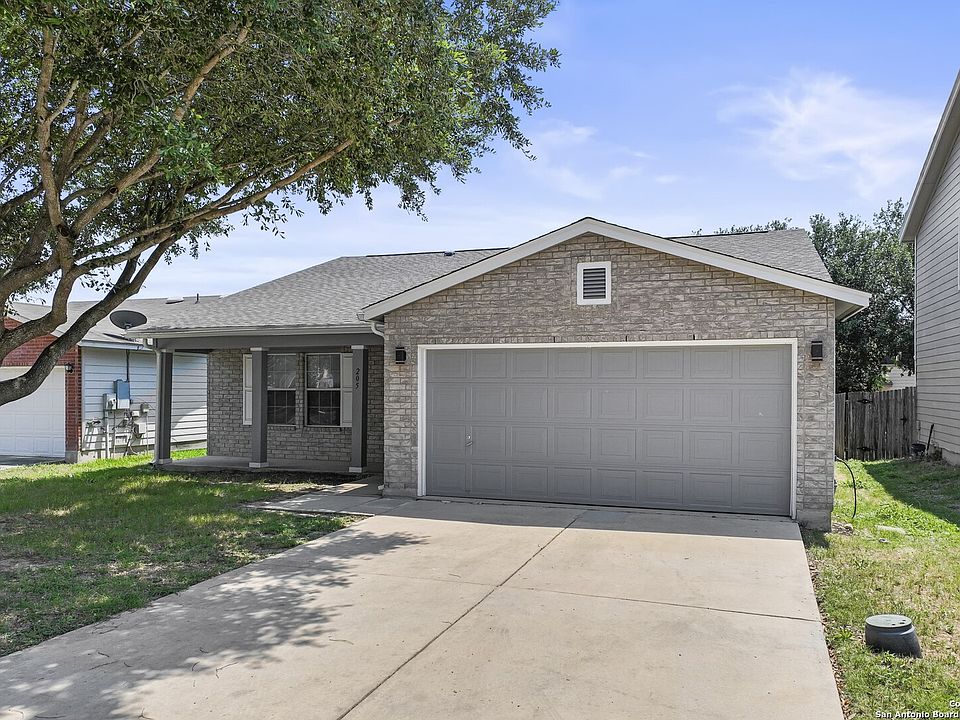 1st image of 205 GATEWOOD TRCE
