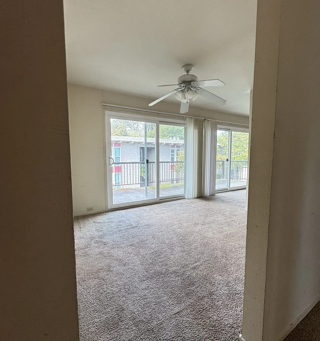 2 bed, 1150 sqft, $2,195 — Photo 2