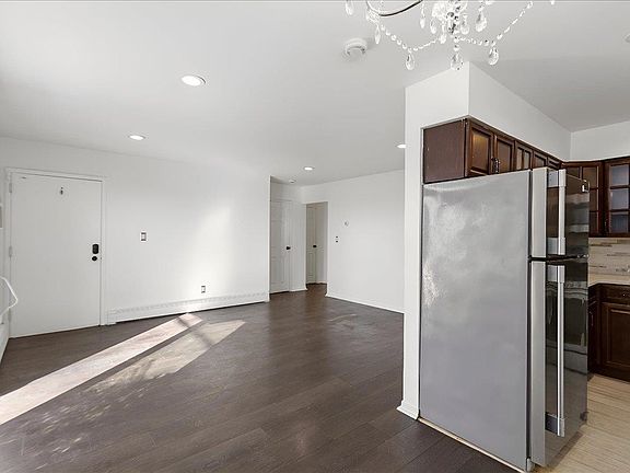 5th image of 2200 Paterson Plank Rd APT 11