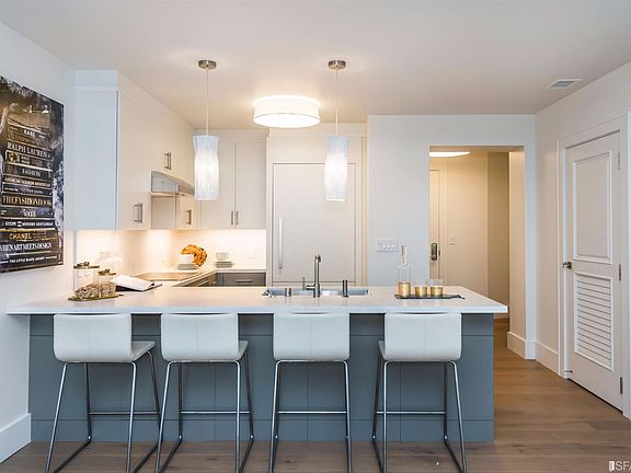 3rd image of 690 Market St #903