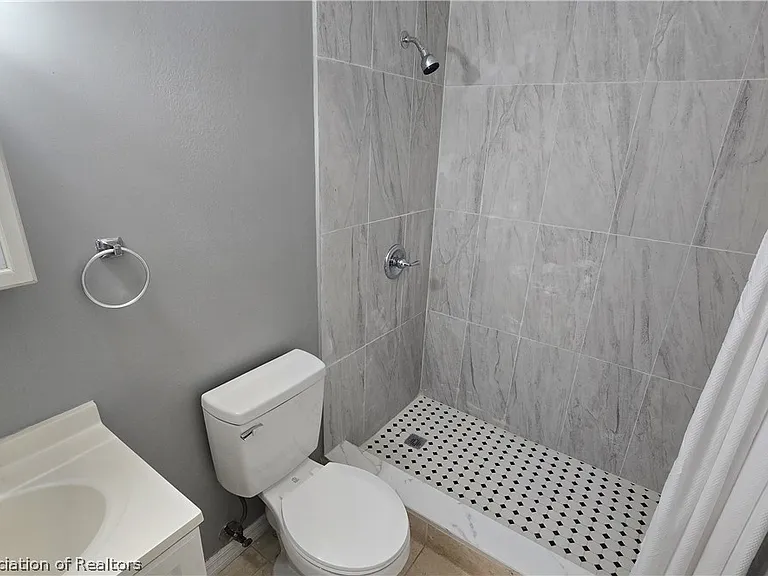1552 Cedarbrook St — Photo 15