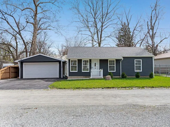 12 Ems B31 Ln, Warsaw, IN 46582