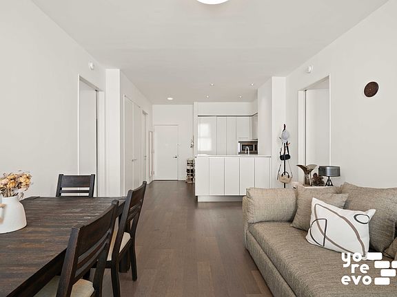 4th image of 25 Broad St APT 18K