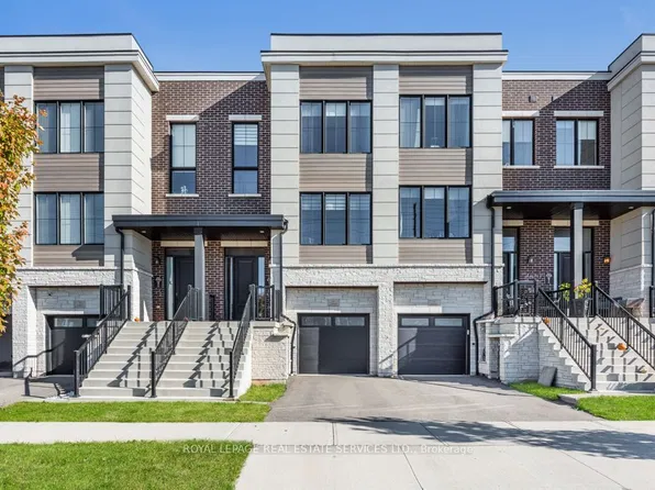 1444 Yellow Rose Cir, Oakville, ON L6M 5L2