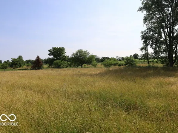 28153 Ditch Rd, Sheridan, IN 46069