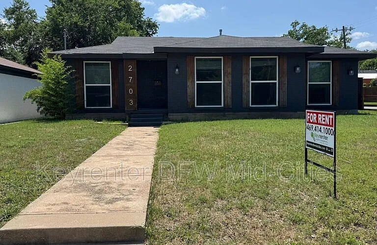 2703 Downing Ave — Photo 1