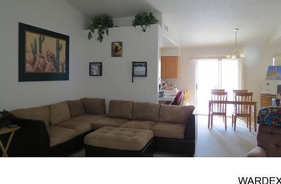 4th image of 8057 S Carob Dr