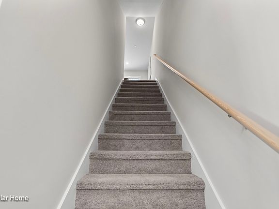 3rd image of 9D Wentworth Ln #9D