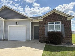 2221 Brookville Dr #B, Greenville, NC 27834