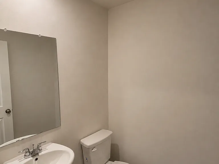 308 London Ct — Photo 7