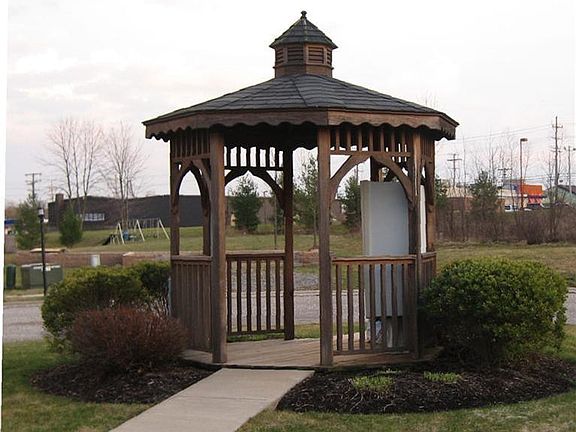 5th image of 14890 Meadowlark Ln