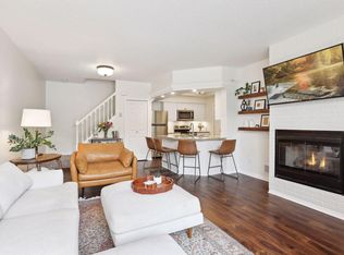 1934 Sapphire Poin #104, Saint Paul, MN 55122