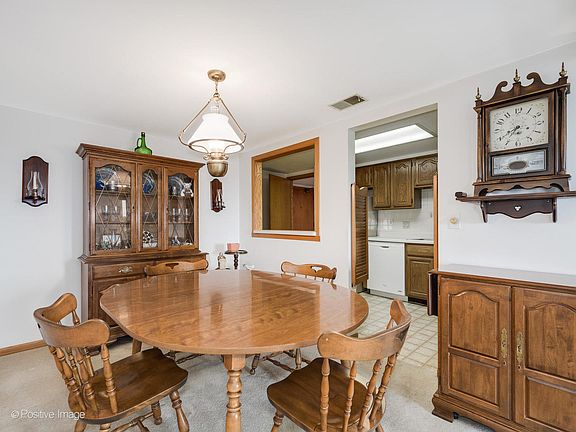 5th image of 1365 Ashland Ave APT 504