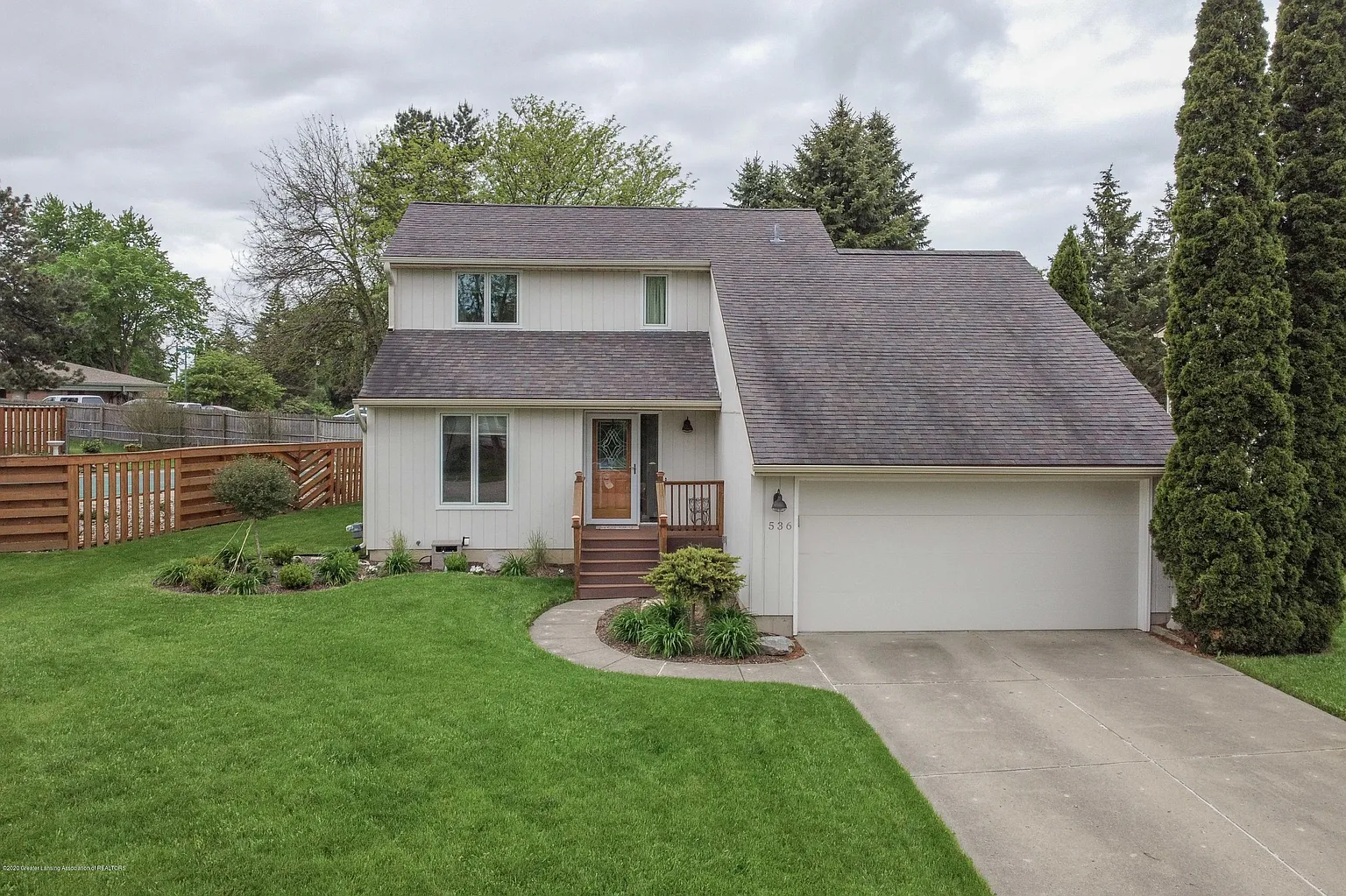 536 Dutch Hill Dr photo 1