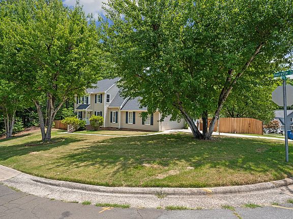 2nd image of 2502 Faucette Ave