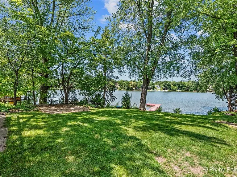 24060 N Lakeside Dr — Photo 33