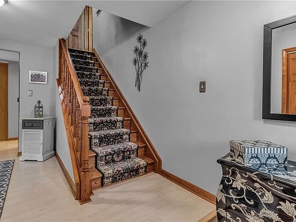 5th image of 73 North Ln