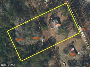 131 Pineway St NE, Whiteville, NC 28472