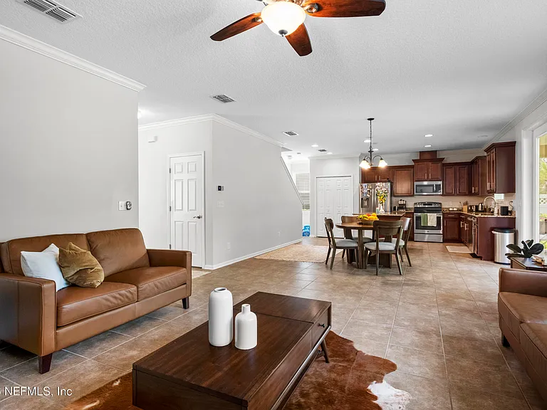 225 S Torwood Dr — Photo 8