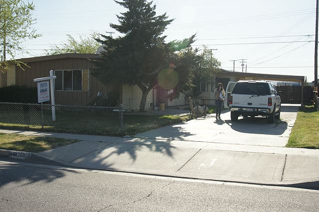 Driveway 1/2 driveway