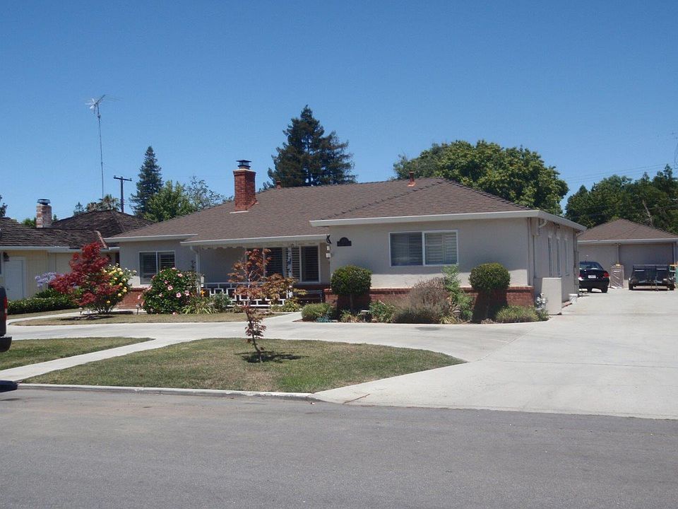 1st image of 3209 Bluebird Dr