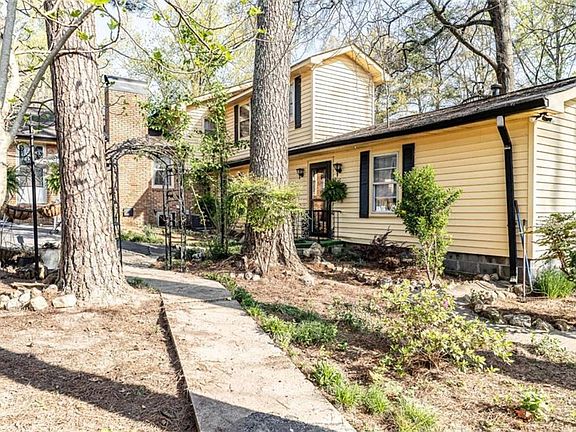 5th image of 103 Rolling Oaks Dr NW