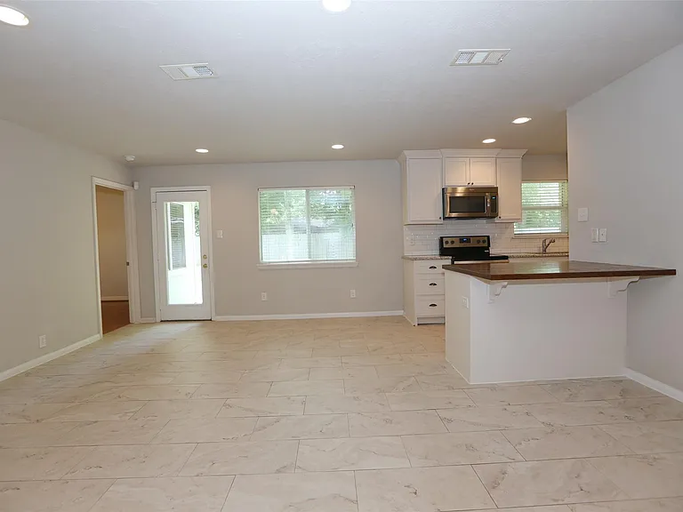 6123 Grape St — Photo 7