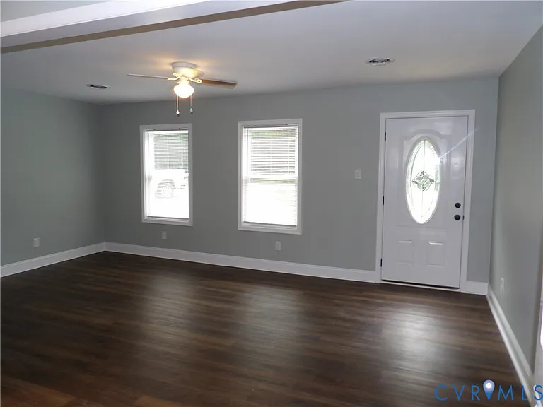 1000 E Washington St — Photo 13