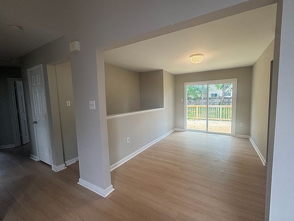 5th image of 5 Renwick Ct